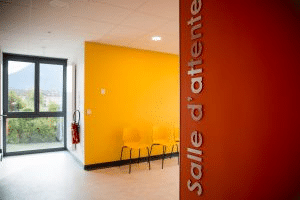 salle d'attente maison medicale saint pierre en faucigny